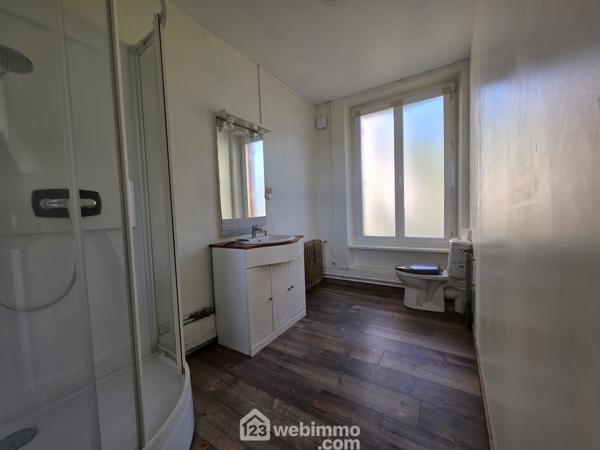 Immeuble 180 m² à Laon 02000