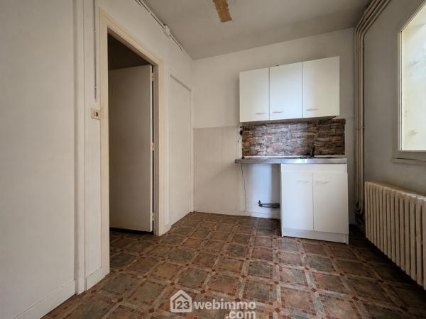 Immeuble 180 m² à Laon 02000