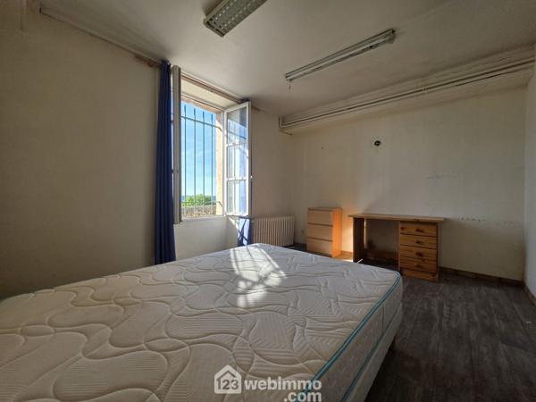 Immeuble 180 m² à Laon 02000