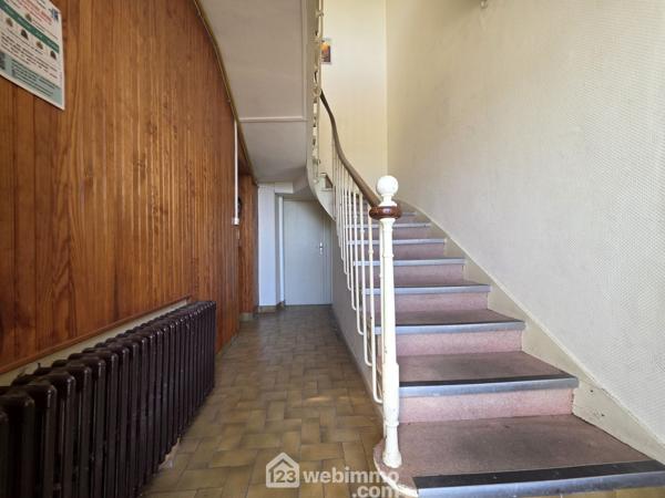 Immeuble 180 m² à Laon 02000