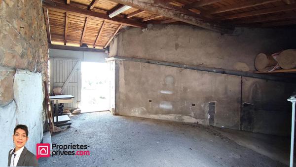 THIZY-LES-BOURGS (69240) Ancien atelier à réhabiliter 100 m²  avec garage et jardin 400 m²