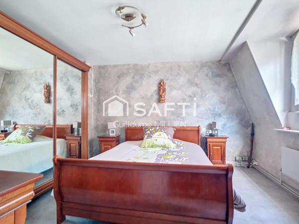 Maison semi individuelle 3chs jardin garage + parking