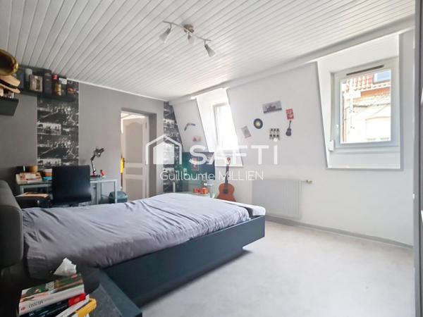 Maison semi individuelle 3chs jardin garage + parking