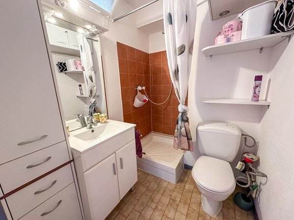 Studio cabine dans résidence avec piscine