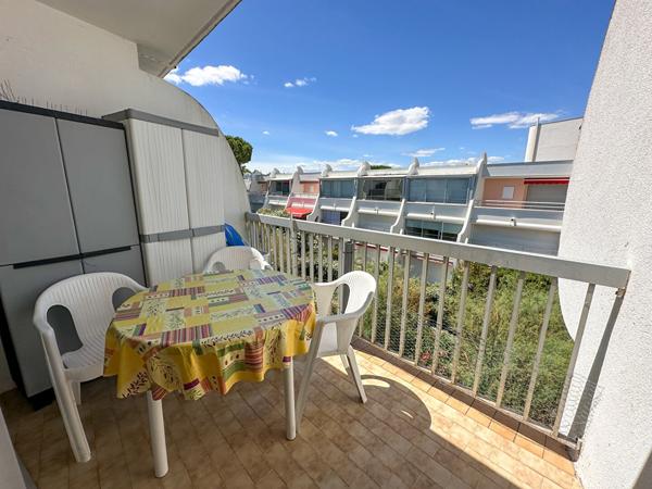 Studio cabine dans résidence avec piscine