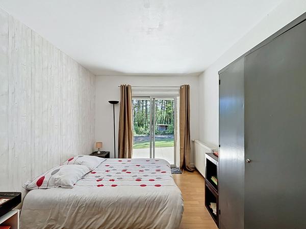 Maison d'architecte de 1984 - 180 m² - Propriété boisée aux portes de VIHIERS (49310)