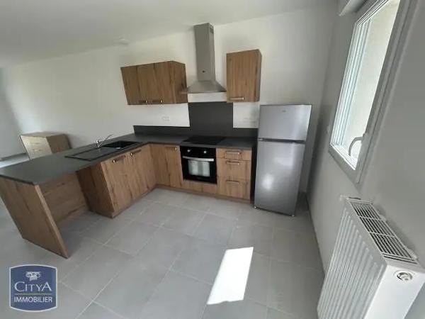 Maison à louer 2 pièces 50.4m² Bourges (18000)
