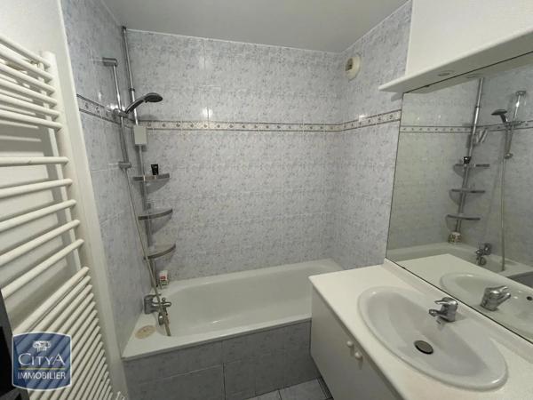 Appartement à louer 2 pièces 45.41m² Vitry-sur-Seine (94400)