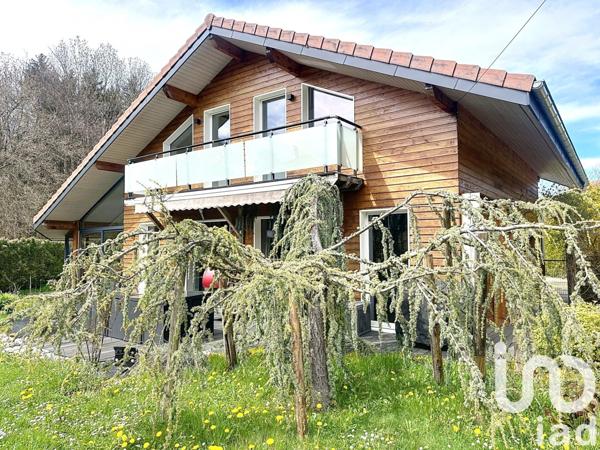Maison 5 pièces de 140 m² à Saint-Paul-en-Chablais (74500)