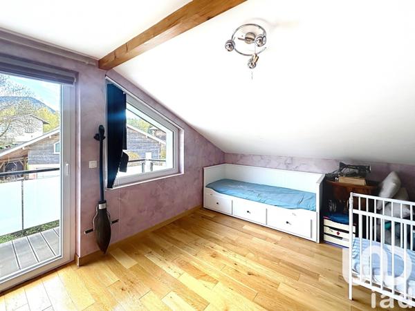 Maison 5 pièces de 140 m² à Saint-Paul-en-Chablais (74500)