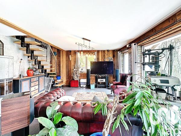 Maison 5 pièces de 140 m² à Saint-Paul-en-Chablais (74500)