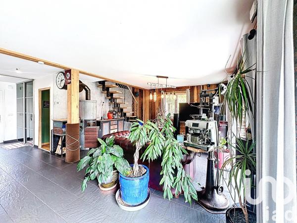 Maison 5 pièces de 140 m² à Saint-Paul-en-Chablais (74500)