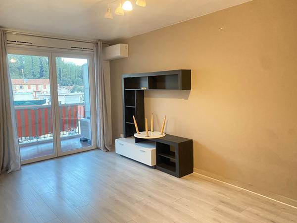 STUDIO - AV DES PLATANES