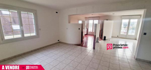 Maison de 329 m² - 8 pièces sur terrain de 6815 m²
