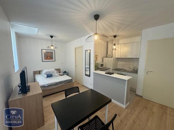 Appartement à louer 1 pièce 22.89m²