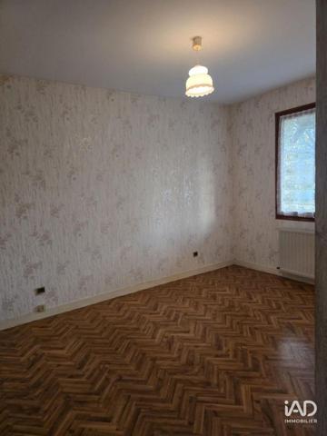 Maison à vendre 5 pièces 88 m² Lussac-les-Châteaux