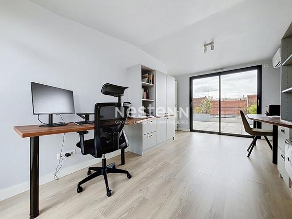 ISSY LES MOULINEAUX - À vendre magnifique maison contemporaine 7 pièces avec jardin
