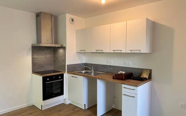 Appartement à louer    2 pièces • 42,68 m2 Neuilly-Plaisance