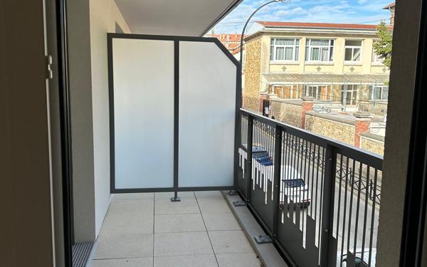 Appartement à louer    2 pièces • 42,68 m2 Neuilly-Plaisance