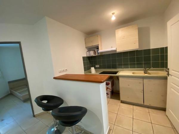 A louer Appartement 2 pièces 49 m² sur BELLE PIERRE (974)