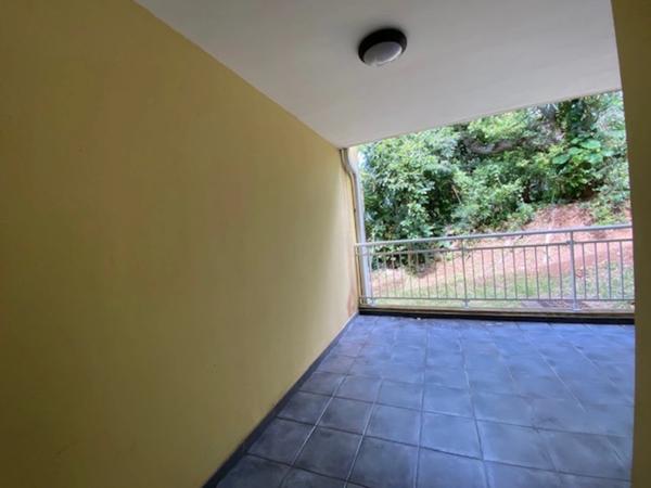 A louer Appartement 2 pièces 49 m² sur BELLE PIERRE (974)