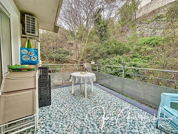 Nîmes 30000 -  Appartement 2 pièces de 53m2, Terrasse, Cave et parking privé