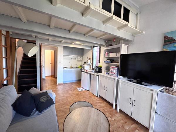 Pinède. Maison 2 pièces mezzanine