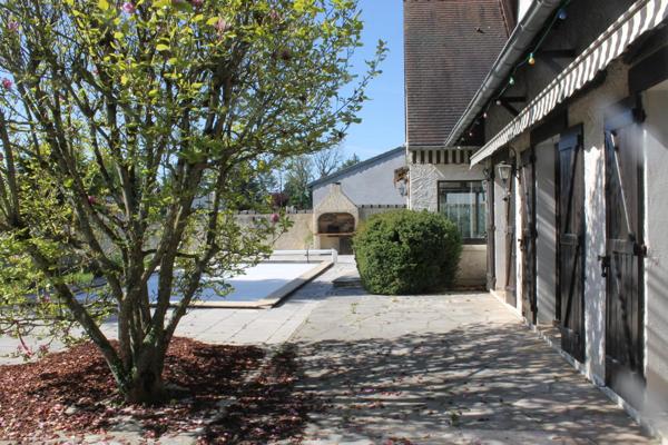 Maison d'architecte de 204m2 à rafraîchir