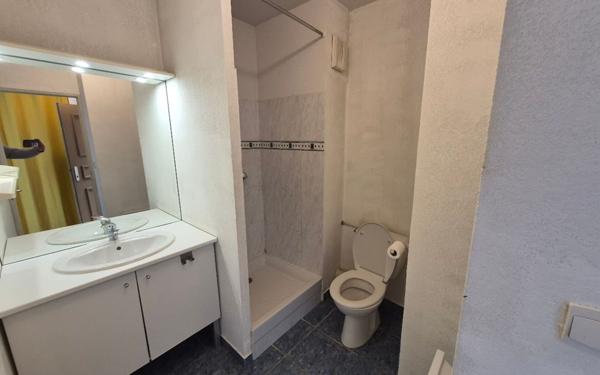 Appartement à vendre    1 pièce • 25,46 m2 Avignon