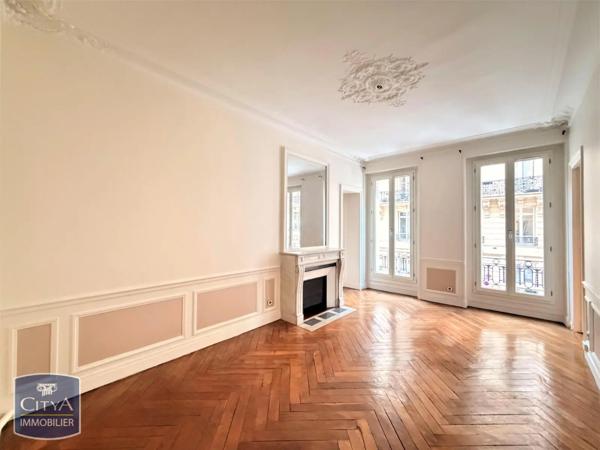 Appartement à louer 6 pièces 140.01m²