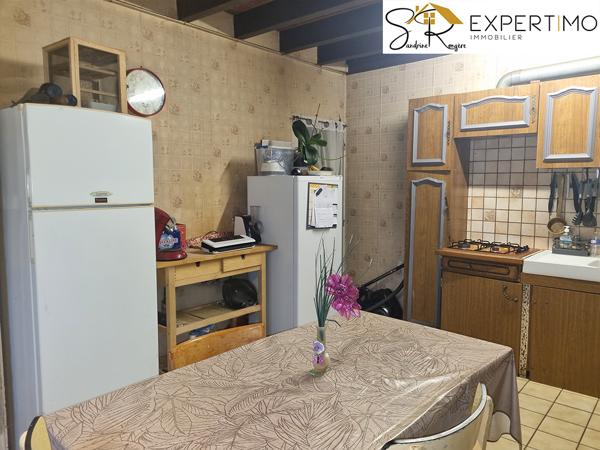 Sainte-Christine (63390) Maison d’habitation de 89 m² avec dépendances sur terrain de 6 470 m²