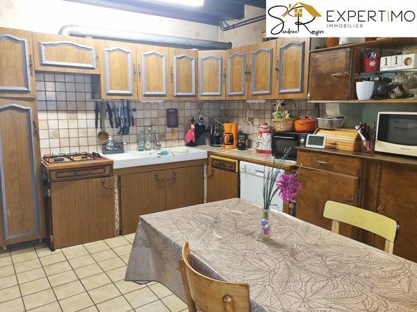 Sainte-Christine (63390) Maison d’habitation de 89 m² avec dépendances sur terrain de 6 470 m²