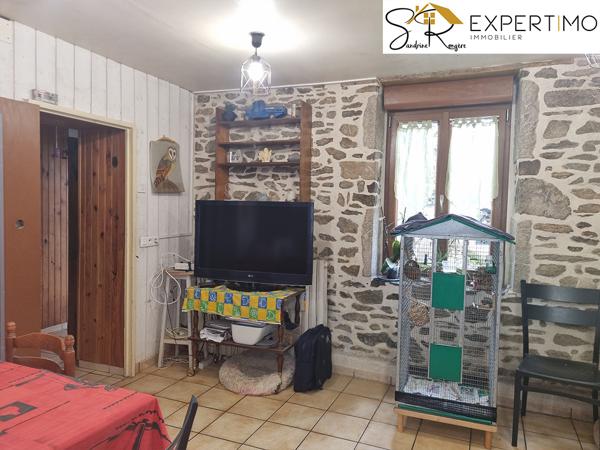 Sainte-Christine (63390) Maison d’habitation de 89 m² avec dépendances sur terrain de 6 470 m²