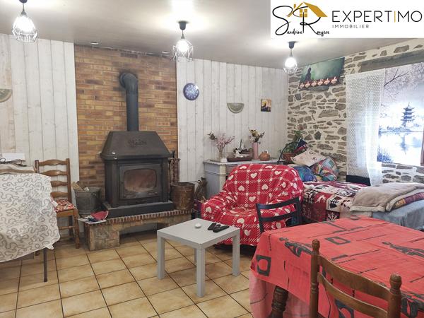 Sainte-Christine (63390) Maison d’habitation de 89 m² avec dépendances sur terrain de 6 470 m²