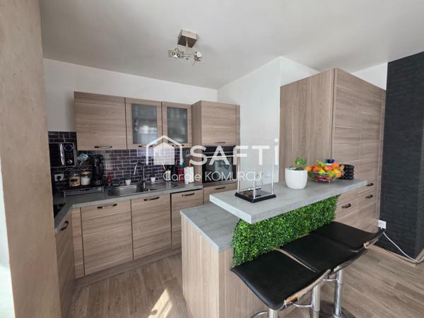 Appartement au 4éme et dernière étage dans immeuble 2014