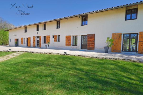 Maison à vendre 11 pièces SAINT AMOUR (39)