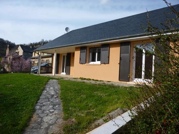 Maison à louer à Druelle Balsac (12510)