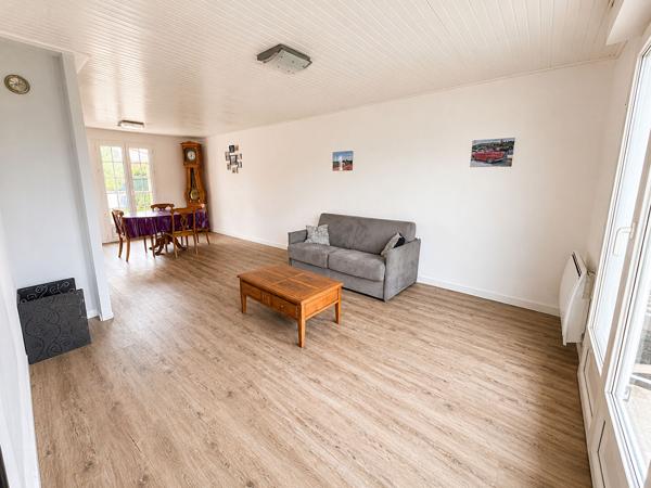 Maison avec grand garage, terrasse en impasse Chabossiere