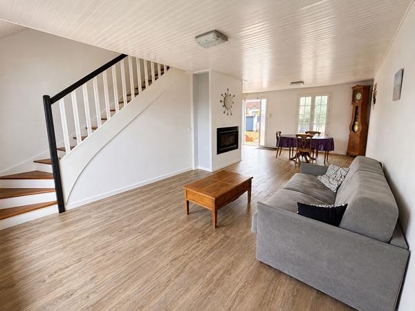 Maison avec grand garage, terrasse en impasse Chabossiere