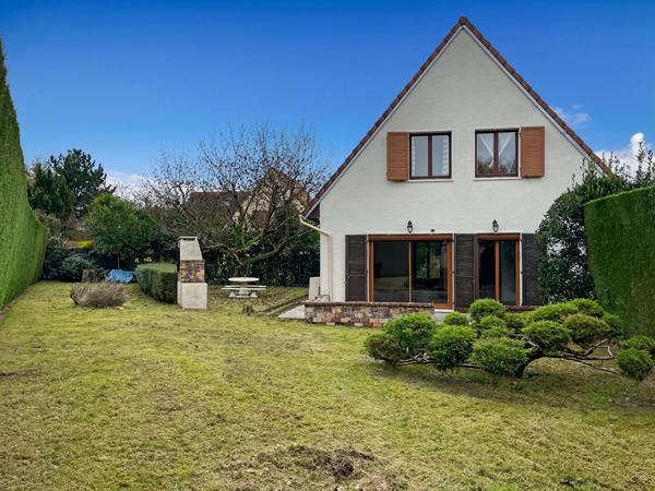 Maison à vendre à Vaux-le-Pénil - 6 pièces avec jardin !