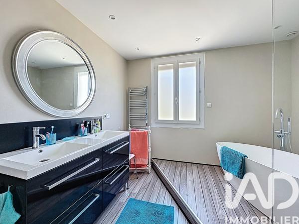 Maison à vendre 6 pièces 250 m² Septfonds
