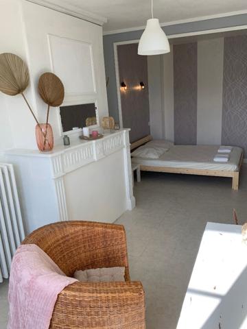 Ecueillé coeur de ville charmante habitation de 93 m2!