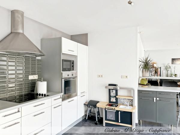 Maison à vendre à LA ROCHELLE, 4 pièces, 107m2 avec cour, dépendance et cave