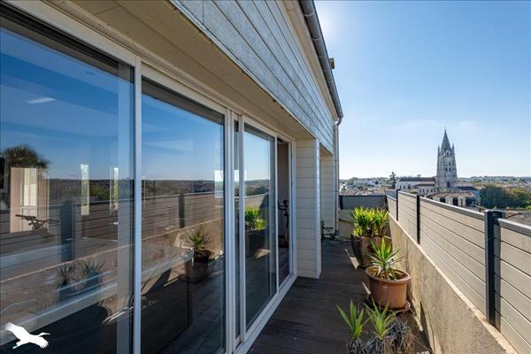 Appartement à vendre |  Saintes |  5 pièces | 166 m²