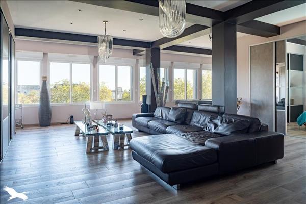 Appartement à vendre |  Saintes |  5 pièces | 166 m²