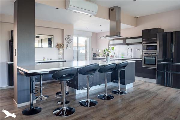 Appartement à vendre |  Saintes |  5 pièces | 166 m²