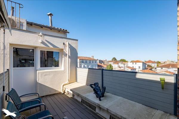 Appartement à vendre |  Saintes |  5 pièces | 166 m²