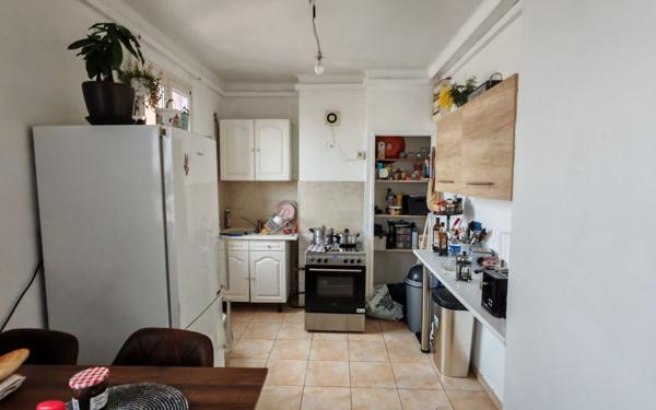 Appartement à vendre    3 pièces •  Marseille 14