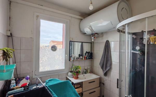 Appartement à vendre    3 pièces •  Marseille 14