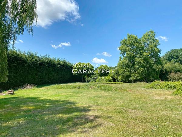 Terrain constructible à vendre avec 160 m² d’emprise